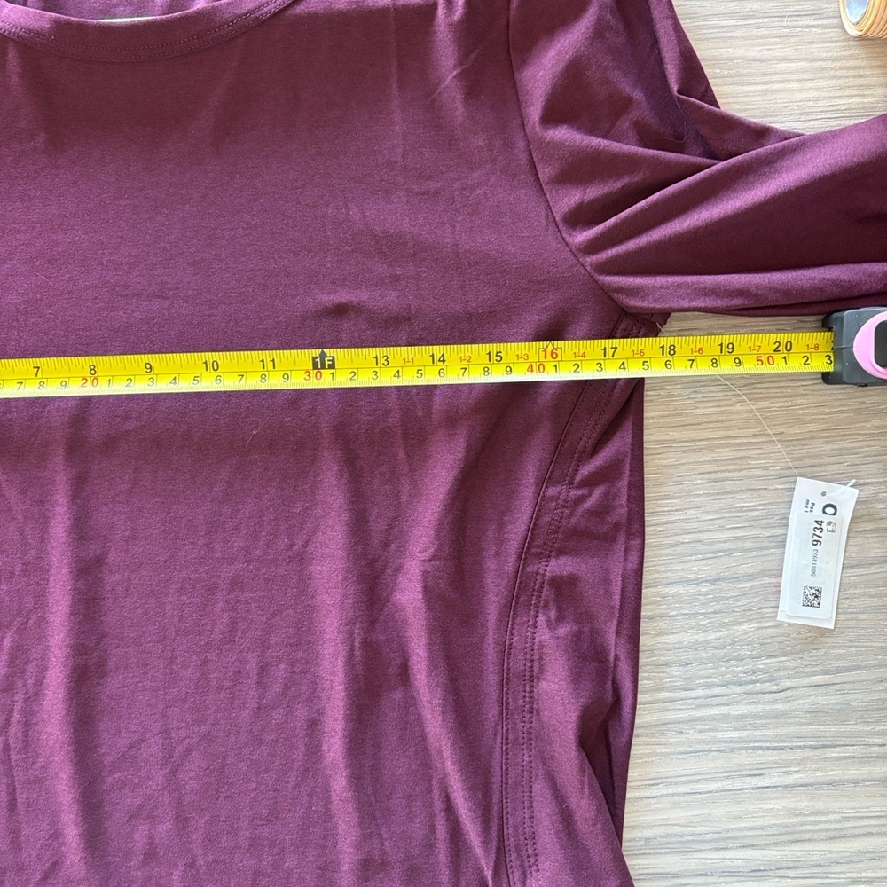 Old Navy Active CloudMotion Long Sleeve Top M Tall Burgundy NWT - Picture 5 of 6
